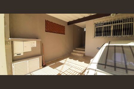 Casa à venda com 185m², 3 quartos e 2 vagas Casa à venda com 185m², 3 quartos e 2 vagasGaragem