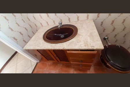 Casa à venda com 185m², 3 quartos e 2 vagas Casa à venda com 185m², 3 quartos e 2 vagasLavabo