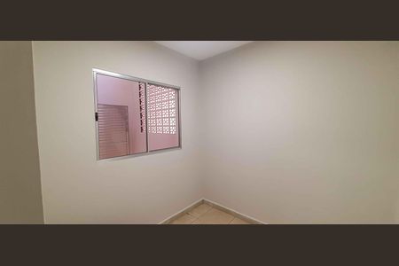 Casa à venda com 185m², 3 quartos e 2 vagas Casa à venda com 185m², 3 quartos e 2 vagasEdícula