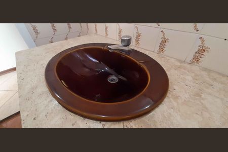 Casa à venda com 185m², 3 quartos e 2 vagas Casa à venda com 185m², 3 quartos e 2 vagasLavabo