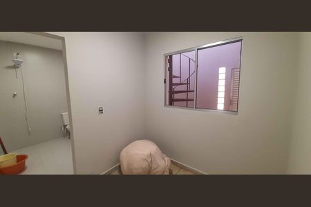 Casa à venda com 185m², 3 quartos e 2 vagas Casa à venda com 185m², 3 quartos e 2 vagasEdícula