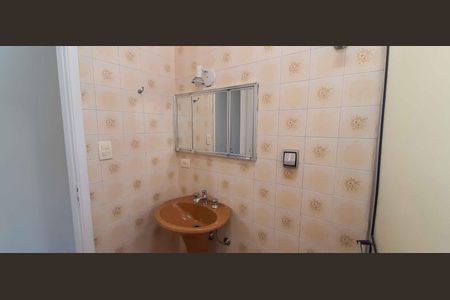 Casa à venda com 185m², 3 quartos e 2 vagas Casa à venda com 185m², 3 quartos e 2 vagasBanheiro 1