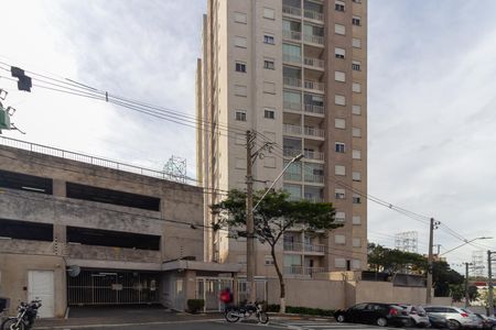 Apartamento para alugar com 50m², 2 quartos e 1 vaga Apartamento para alugar com 50m², 2 quartos e 1 vagaFachada