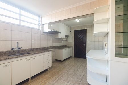 Apartamento à venda com 120m², 3 quartos e 1 vaga Apartamento à venda com 120m², 3 quartos e 1 vagaCozinha
