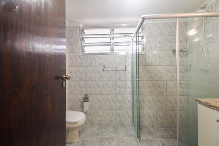 Apartamento à venda com 120m², 3 quartos e 1 vaga Apartamento à venda com 120m², 3 quartos e 1 vagaBanheiro da Suíte