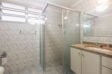 Apartamento à venda com 120m², 3 quartos e 1 vaga Apartamento à venda com 120m², 3 quartos e 1 vagaBanheiro da Suíte