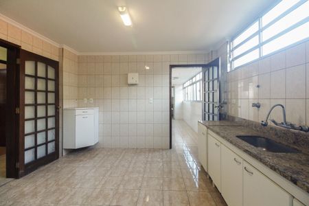 Apartamento à venda com 120m², 3 quartos e 1 vaga Apartamento à venda com 120m², 3 quartos e 1 vagaCozinha