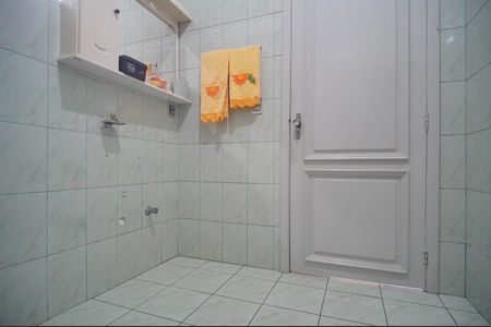 Casa à venda com 120m², 3 quartos e 1 vagaBanheiro