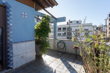 Apartamento à venda com 212m², 4 quartos e 3 vagas Apartamento à venda com 212m², 4 quartos e 3 vagasTerraço área externa