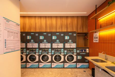 Apartamento para alugar com 26m², 1 quarto e sem vaga Apartamento para alugar com 26m², 1 quarto e sem vagaÁrea comum - Lavanderia