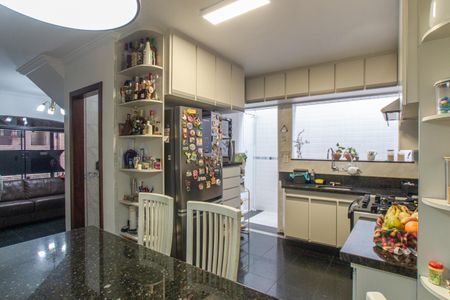 Casa para alugar com 191m², 3 quartos e 2 vagas Casa para alugar com 191m², 3 quartos e 2 vagasCozinha