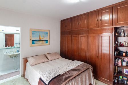 Casa para alugar com 191m², 3 quartos e 2 vagas Casa para alugar com 191m², 3 quartos e 2 vagasSuíte