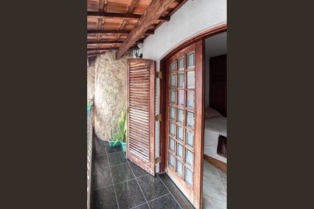 Casa para alugar com 191m², 3 quartos e 2 vagas Casa para alugar com 191m², 3 quartos e 2 vagasSuíte - Varanda