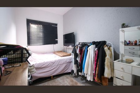 Casa à venda com 250m², 3 quartos e 2 vagas Casa à venda com 250m², 3 quartos e 2 vagasQuarto