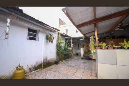 Casa à venda com 250m², 3 quartos e 2 vagas Casa à venda com 250m², 3 quartos e 2 vagasÁrea comum