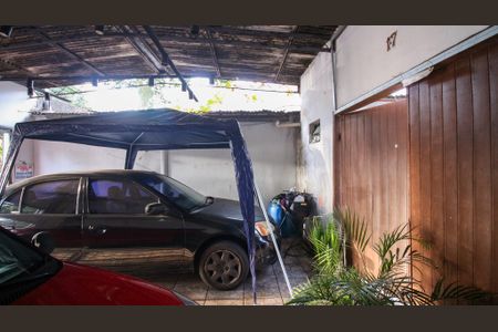 Casa à venda com 250m², 3 quartos e 2 vagas Casa à venda com 250m², 3 quartos e 2 vagasÁrea comum