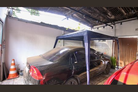 Casa à venda com 250m², 3 quartos e 2 vagas Casa à venda com 250m², 3 quartos e 2 vagasÁrea comum