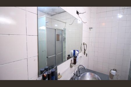 Casa à venda com 250m², 3 quartos e 2 vagas Casa à venda com 250m², 3 quartos e 2 vagasBanheiro