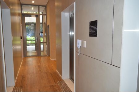 Studio à venda com 41m², 1 quarto e 1 vagaElevadores