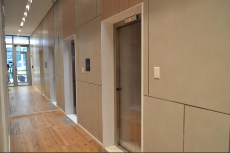 Studio à venda com 41m², 1 quarto e 1 vagaElevadores