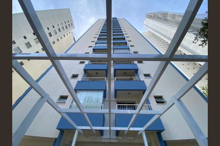 Apartamento para alugar com 80m², 2 quartos e 1 vaga Apartamento para alugar com 80m², 2 quartos e 1 vagaFachada