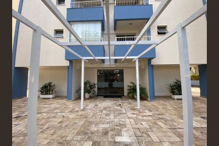 Apartamento para alugar com 80m², 2 quartos e 1 vaga Apartamento para alugar com 80m², 2 quartos e 1 vagaEntrada