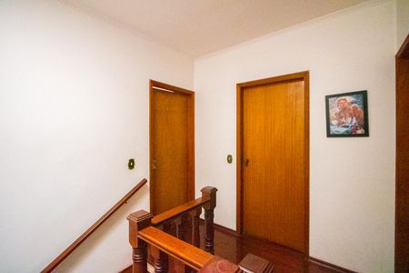 Casa à venda com 200m², 3 quartos e 3 vagasCorredor