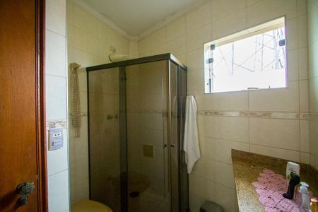 Casa à venda com 200m², 3 quartos e 3 vagasBanheiro social