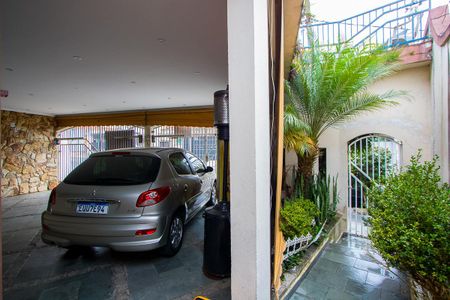 Casa à venda com 200m², 3 quartos e 3 vagasCorredor