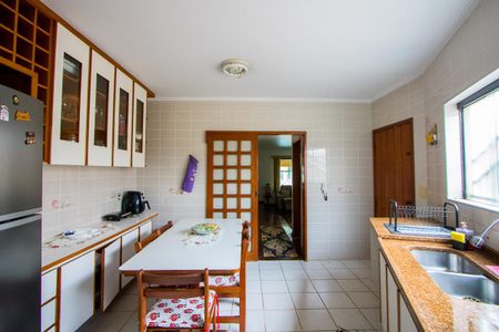 Casa à venda com 200m², 3 quartos e 3 vagasCozinha