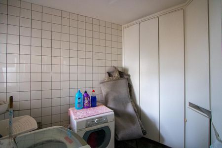 Casa à venda com 200m², 3 quartos e 3 vagasÁrea de serviço