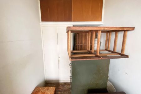 Apartamento à venda com 370m², 4 quartos e 4 vagas Apartamento à venda com 370m², 4 quartos e 4 vagasQuarto de Serviço 2