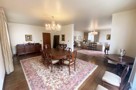 Apartamento à venda com 370m², 4 quartos e 4 vagas Apartamento à venda com 370m², 4 quartos e 4 vagasSala 2