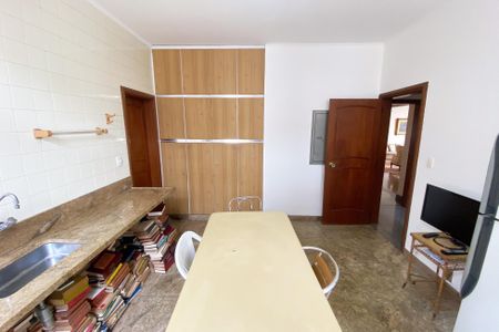 Apartamento à venda com 370m², 4 quartos e 4 vagas Apartamento à venda com 370m², 4 quartos e 4 vagasCopa