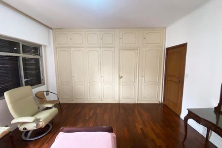 Apartamento à venda com 370m², 4 quartos e 4 vagas Apartamento à venda com 370m², 4 quartos e 4 vagasSuíte 1