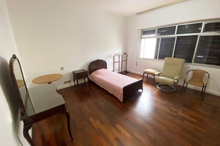 Apartamento à venda com 370m², 4 quartos e 4 vagas Apartamento à venda com 370m², 4 quartos e 4 vagasSuíte 1