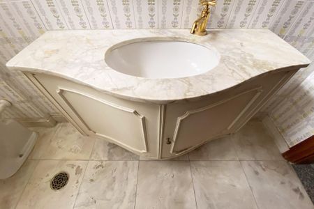 Apartamento à venda com 370m², 4 quartos e 4 vagas Apartamento à venda com 370m², 4 quartos e 4 vagasLavabo