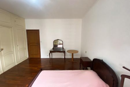 Apartamento à venda com 370m², 4 quartos e 4 vagas Apartamento à venda com 370m², 4 quartos e 4 vagasSuíte 1