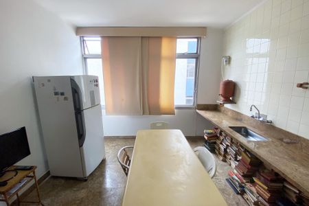 Apartamento à venda com 370m², 4 quartos e 4 vagas Apartamento à venda com 370m², 4 quartos e 4 vagasCopa