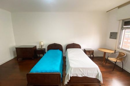 Apartamento à venda com 370m², 4 quartos e 4 vagas Apartamento à venda com 370m², 4 quartos e 4 vagasSuíte 2