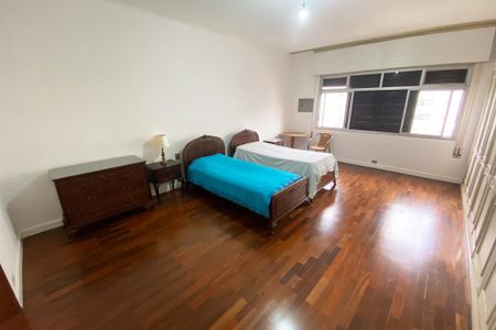 Apartamento à venda com 370m², 4 quartos e 4 vagas Apartamento à venda com 370m², 4 quartos e 4 vagasSuíte 2