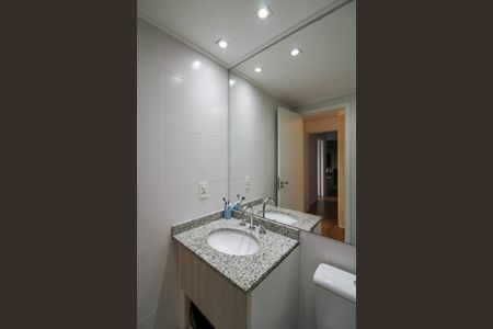 Apartamento à venda com 68m², 2 quartos e 1 vaga Apartamento à venda com 68m², 2 quartos e 1 vagaSuíte Banheiro