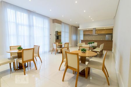 Apartamento à venda com 68m², 2 quartos e 1 vaga Apartamento à venda com 68m², 2 quartos e 1 vagaArea Comum - Salão de Festas