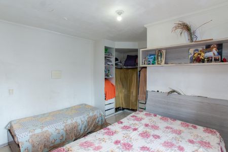 Casa à venda com 150m², 3 quartos e 2 vagas Casa à venda com 150m², 3 quartos e 2 vagasSuíte