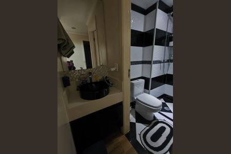 Apartamento à venda com 55m², 2 quartos e 1 vaga Apartamento à venda com 55m², 2 quartos e 1 vagaBanheiro