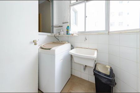 Apartamento à venda com 110m², 4 quartos e 2 vagas Apartamento à venda com 110m², 4 quartos e 2 vagasÁrea de serviço