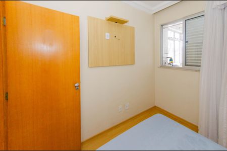 Apartamento à venda com 110m², 4 quartos e 2 vagas Apartamento à venda com 110m², 4 quartos e 2 vagasQuarto 1