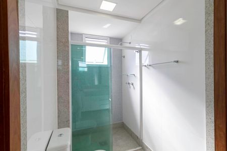 Apartamento à venda com 195m², 4 quartos e 4 vagas Apartamento à venda com 195m², 4 quartos e 4 vagasBanheiro das semi suíte 1 e 2