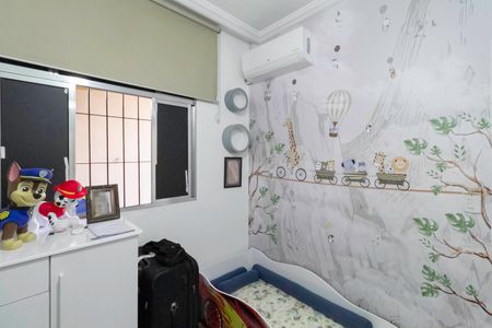 Casa à venda com 180m², 3 quartos e 2 vagasQuarto 2