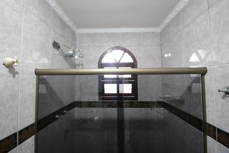 Casa à venda com 121m², 4 quartos e 5 vagasBanheiro